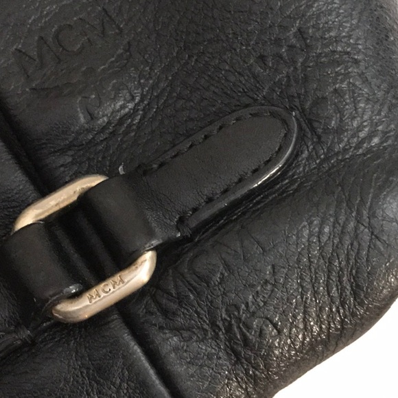 MCM (MICHEAL CROMER MUNCHEN) ITALIAN 100% LEATHER HOBO BAG WITH ADJUSTABLE STRAP - Picture 13 of 16